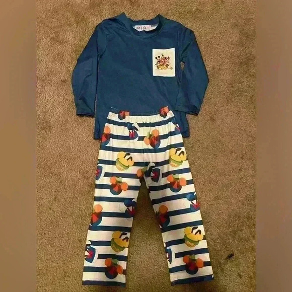 Mickey Mouse & Friends Outfit Size 3t - Picture 1 of 6